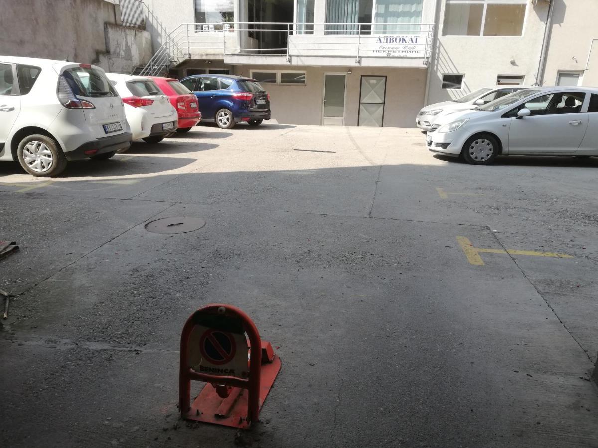 Apartman Breza Kruševac Buitenkant foto
