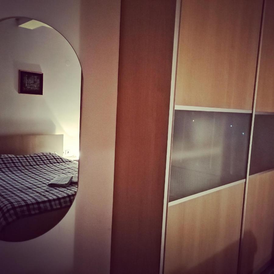 Apartman Breza Kruševac Buitenkant foto