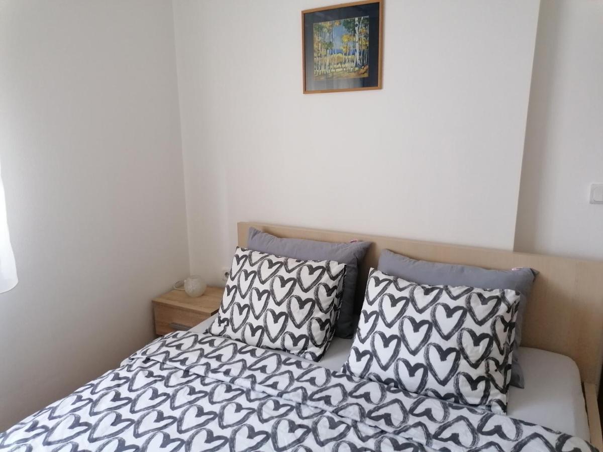 Apartman Breza Kruševac Buitenkant foto